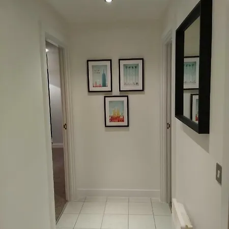 Apartment 1 Bedroom Close To Arena