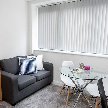 Brand New Apt. In 아파트