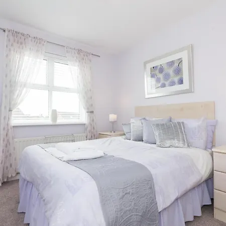 The Sanctuary, Whitefield Daire