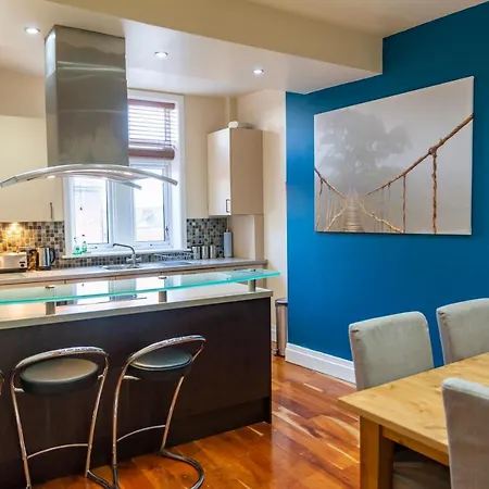 Appartamento No 1 - The Old Red King Pub, Whitefield,