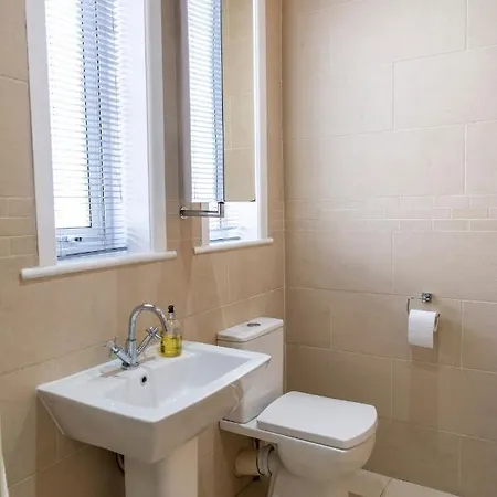 Appartamento No 1 - The Old Red King Pub, Whitefield, *