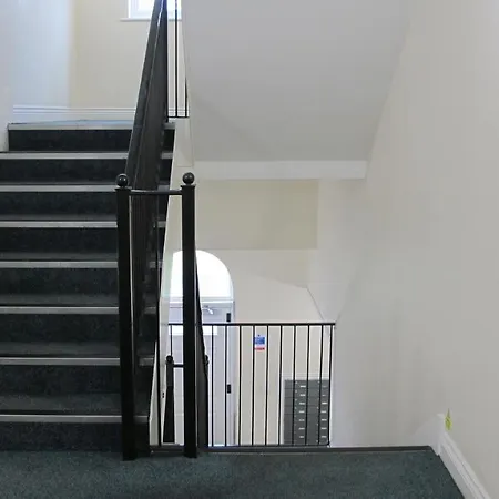 Cozy On Hyde Road In Belle Vue Privat bolig *