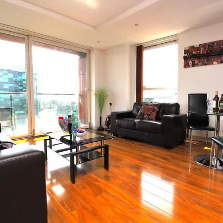 Media City Lowry 4 Guests 2 Bed *