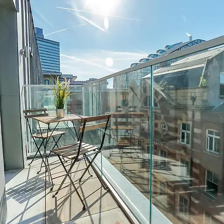 Hilltop Serviced Apartments- Northern Quarter Mánchester