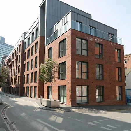 Hilltop Serviced Apartments- Northern Quarter アパート