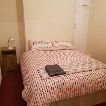 Beautiful, Spacious House Near Fallowfield * Manchester