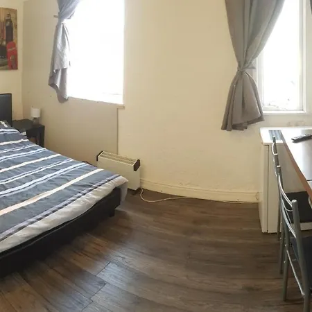 Pleasure Daire Manchester