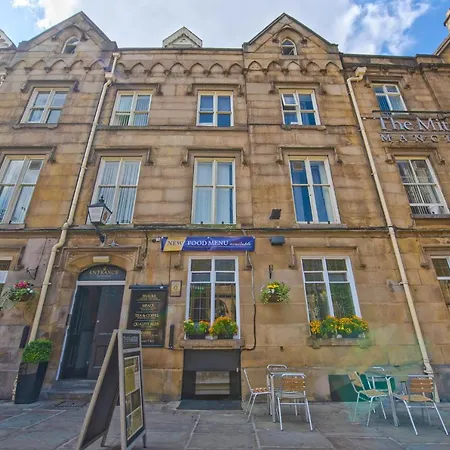 Mitre Centre Szálloda 3*