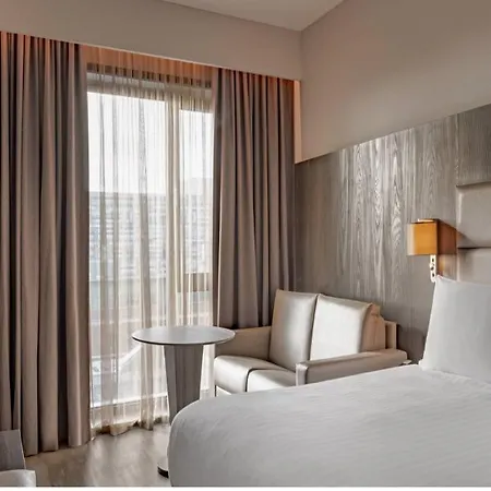 호텔 Ac By Marriott Centre 4*