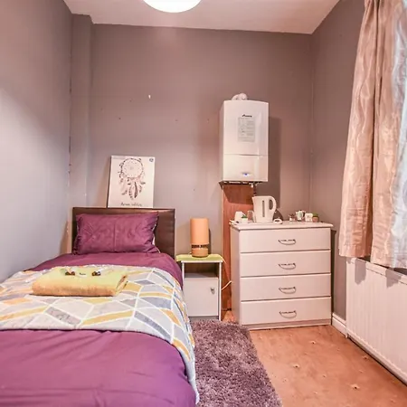 Guest house Kensington Manchester