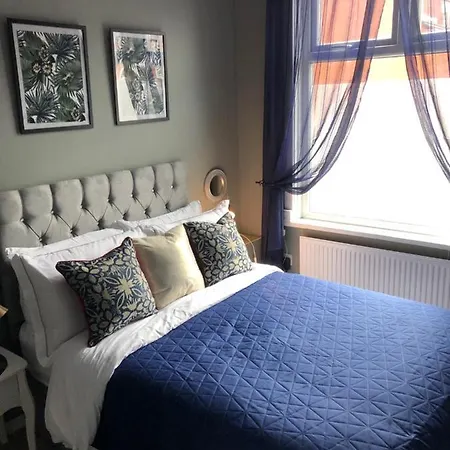 1. Stylish Private Double Near Centre * Μάντσεστερ