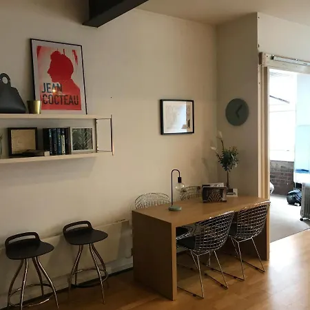 Central Contemporary