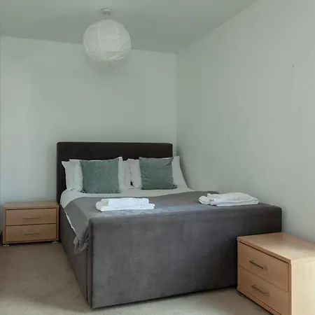 Beautiful 2br Close To Centre *