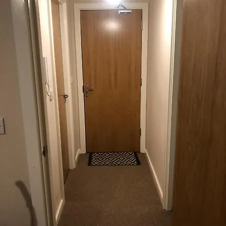 Pappi's Apartment *