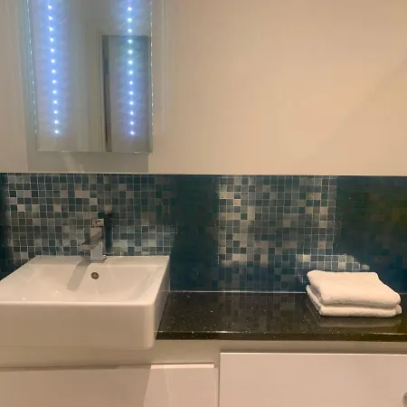 City Centre Suites Lejlighed *