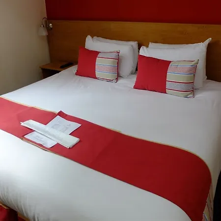 Hotel Ville Hotel 3*