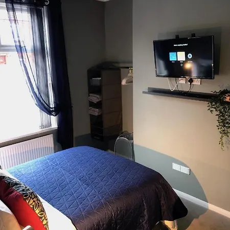 1. Stylish Private Double Near Centre