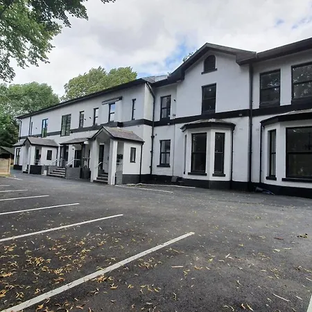 Ideal In Thorncliffe