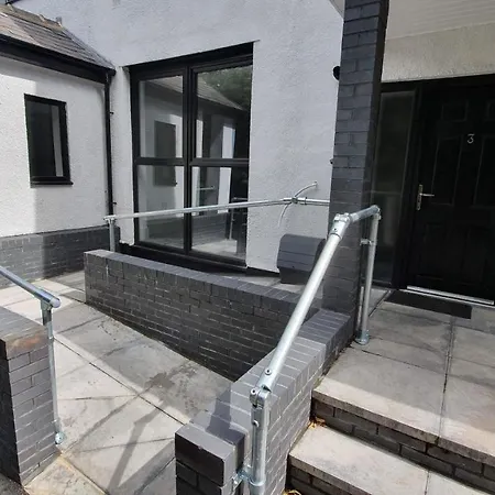 Ideal In Thorncliffe *