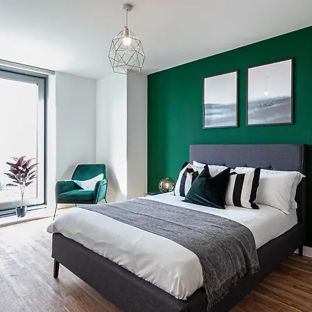 Opulent Luxe * Manchester