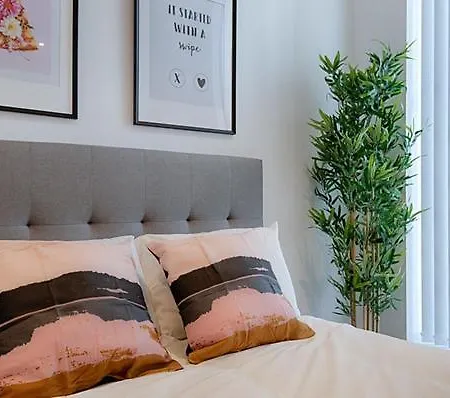 Botanical Feelz - The Stunning Jewel Of - Parking! Apartment Manchester