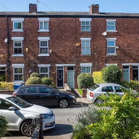 Cosy For 4 In Stockport By Guestready Манчестер