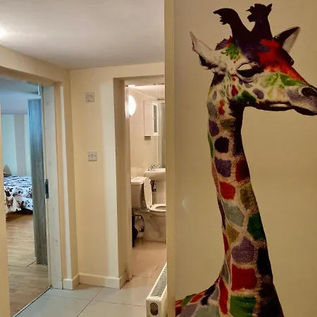 Adams House Apartment