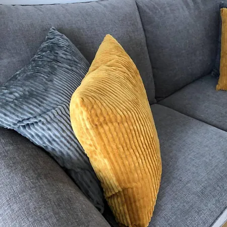 Apartment 2br Near Etihad Stadium By Guestready