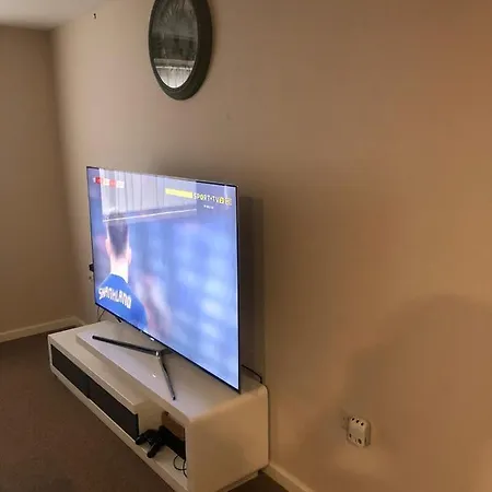 Pappi's Apartment