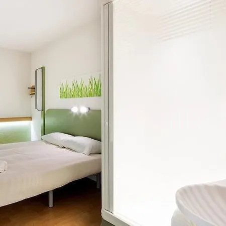 Ibis Budget Salford Quays Hotel 2*