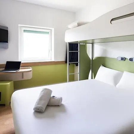 Ibis Budget Salford Quays Hotel 2*