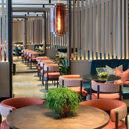 The Lowry Otel 5*