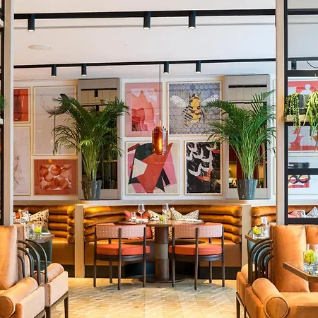 Hotell The Lowry 5*