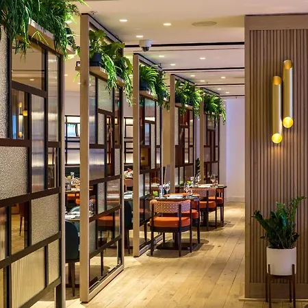 The Lowry Hotell 5*