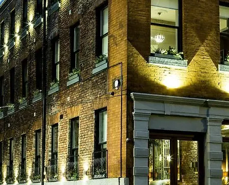 The Cow Hollow Otel