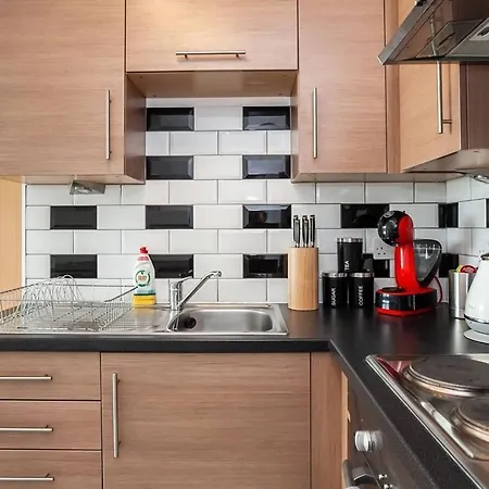 Fantastic New Sportcity Apt. Close To The Ethiad Apartment *