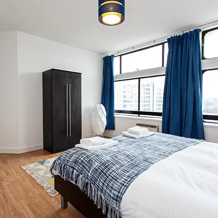 Perfect Base 2 Explore The City Centre We Love Mrc *