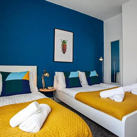 Blandford House- Free Parking * Manchester