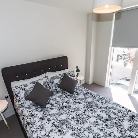 Apartment 41 Bentinck Street - Flat 1 *