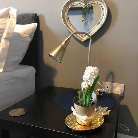 Guest house 3. Stylish Private Double Near Centre