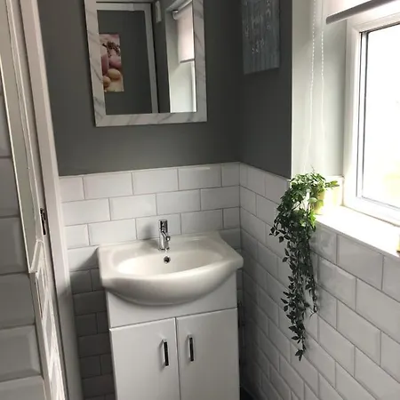 3. Stylish Private Double Near Centre Guest house