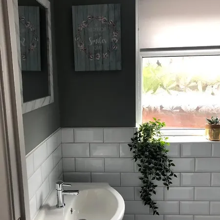 3. Stylish Private Double Near Centre * マンチェスター