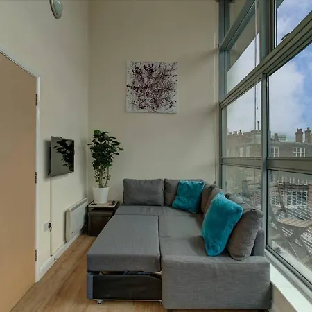 Penthouse Apt For 4, Skyline Views, Central Mcr! Lägenhet *