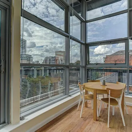 Penthouse Apt For 4, Skyline Views, Central Mcr! * Manchester