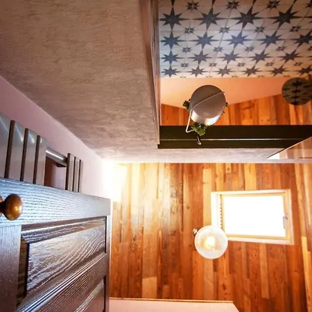 Apartment Spring House *