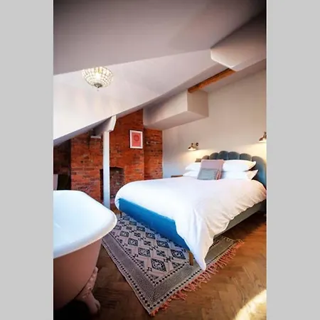 Apartment Spring House