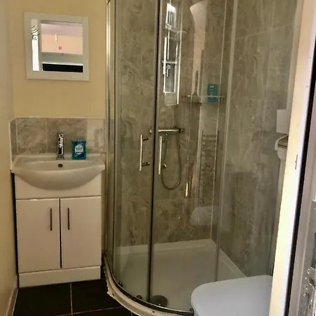 Nu Day Free Parking Apartment Manchester