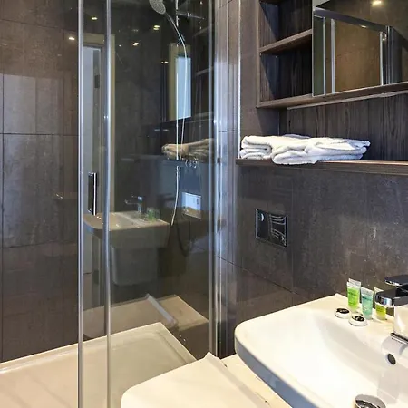 Stunning 3br In Prime Location Apartment Manchester
