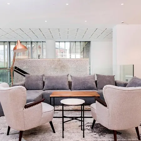 Apartment Stunning 3br In Prime Location *