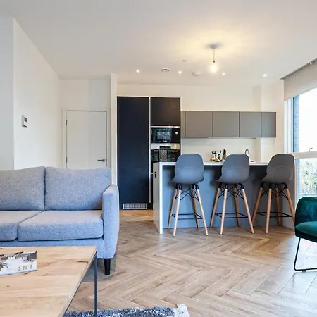 Stunning 3br In Prime Location Manchester